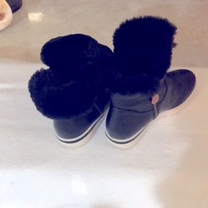 Kenneth Cole Black Leather fur lined boots. Gentle Souls collection. 8 1/2 med.